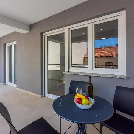 Luxury Apartments Lovorka 1 & 2**** Selce Exterior photo