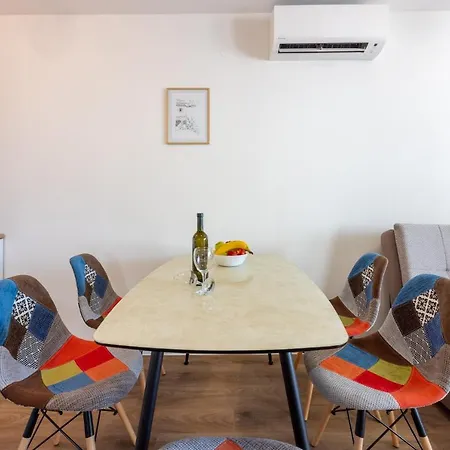 Luxury Apartments Lovorka 1 & 2**** Selce Exterior photo
