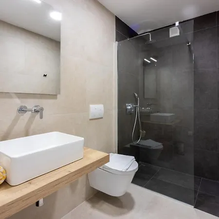Luxury Apartments Lovorka 1 & 2**** Selce Exterior photo