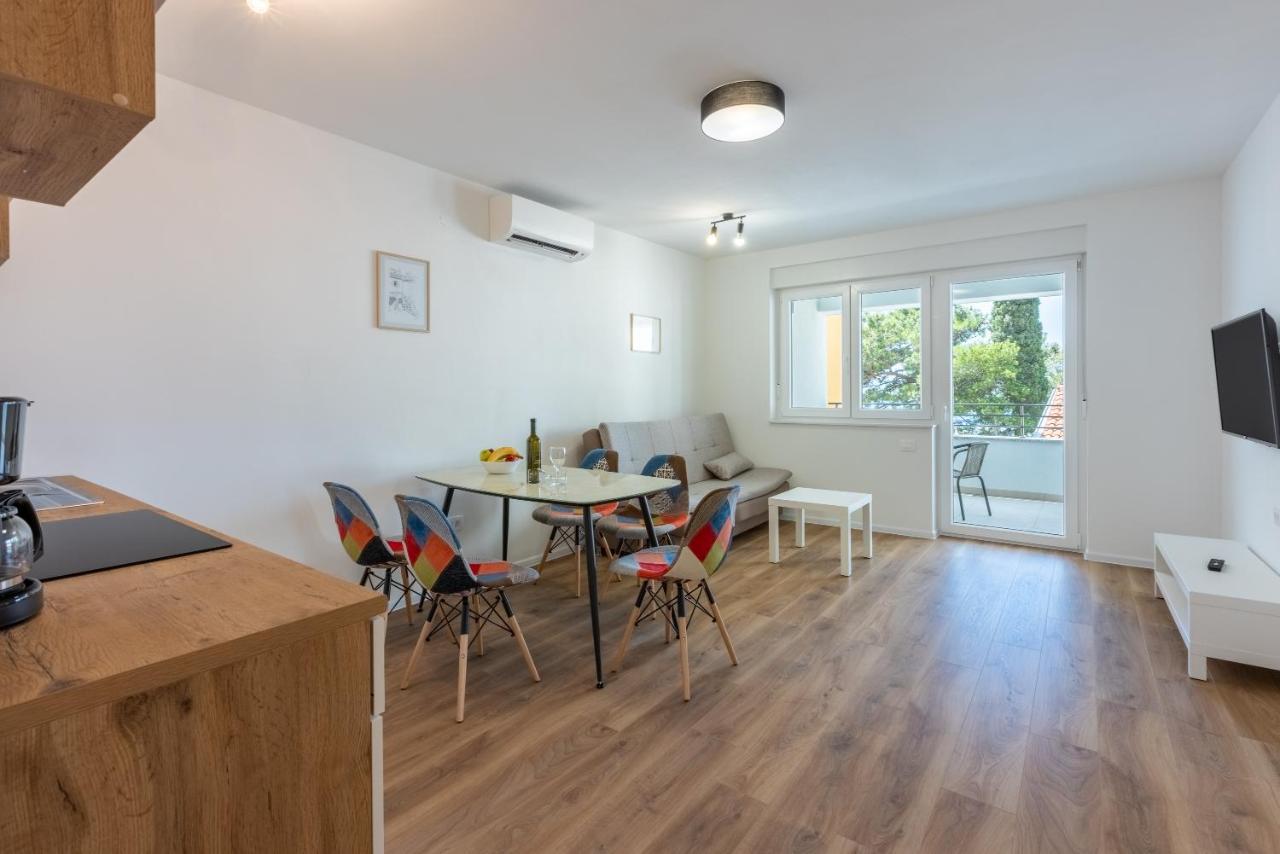 Luxury Lovorka 1 & 2**** Apartment *